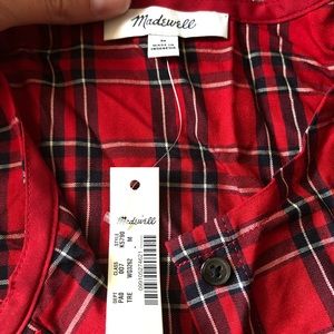 Beautiful red plain madewell top size medium NWT
